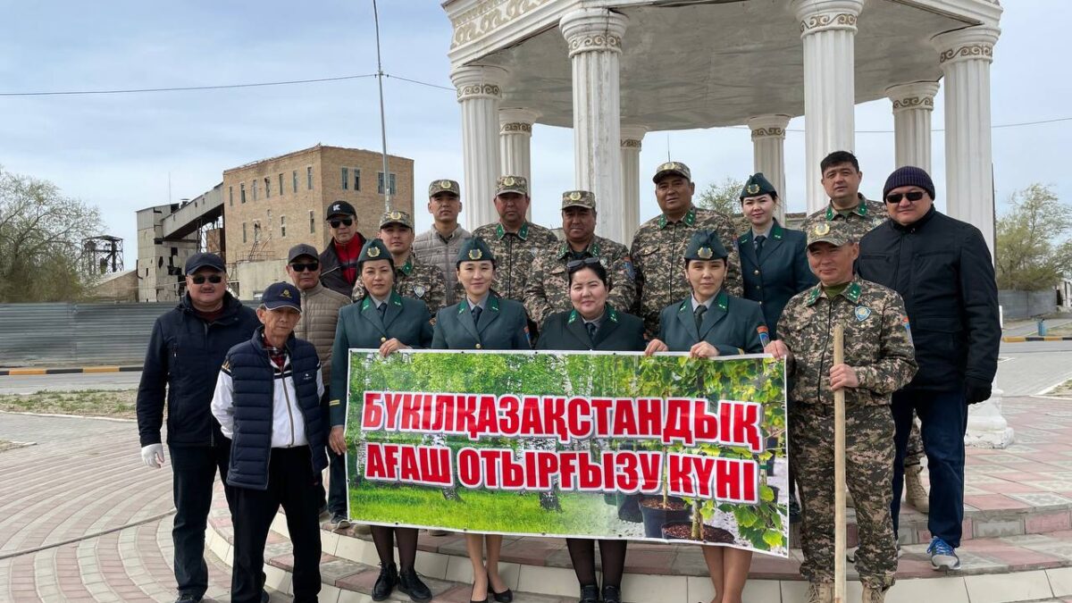 Барсакелместіктер халық қалаулыларымен көркейту - көгалдандыру жұмыстарын жүргізді