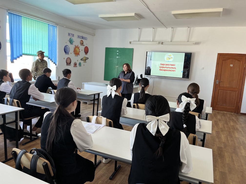 Қаратерең ауылында экологиялық сабақ өткізілді