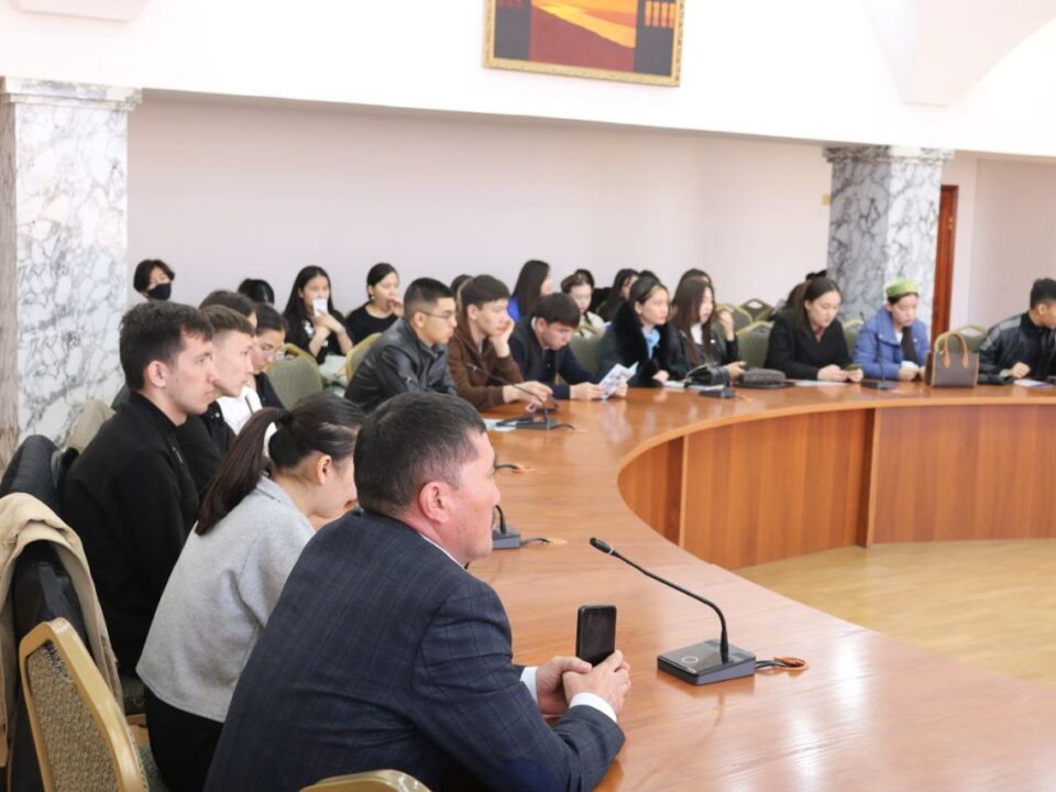 ҚОРҚЫТ - АТА АТЫНДАҒЫ ҚМУ СТУДЕНТТЕРІМЕН КЕЗДЕСУ