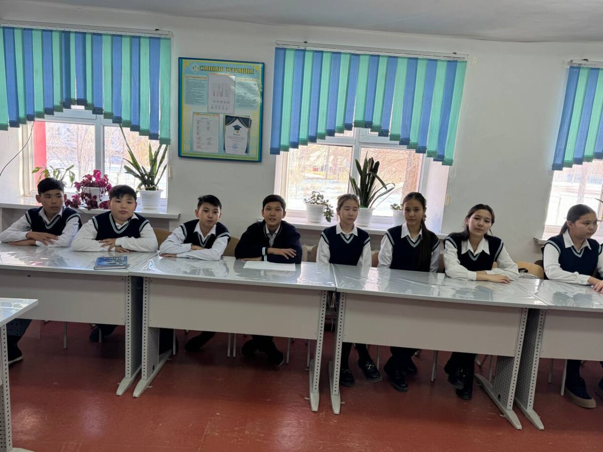 В Приаралье произведен посев семян саксаула с закрытой корневой системой на 1000 кустарников