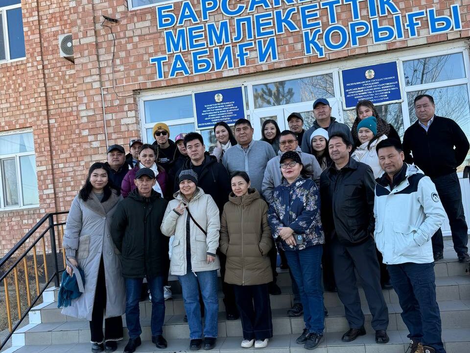 Аспанасты елінен қонақтар