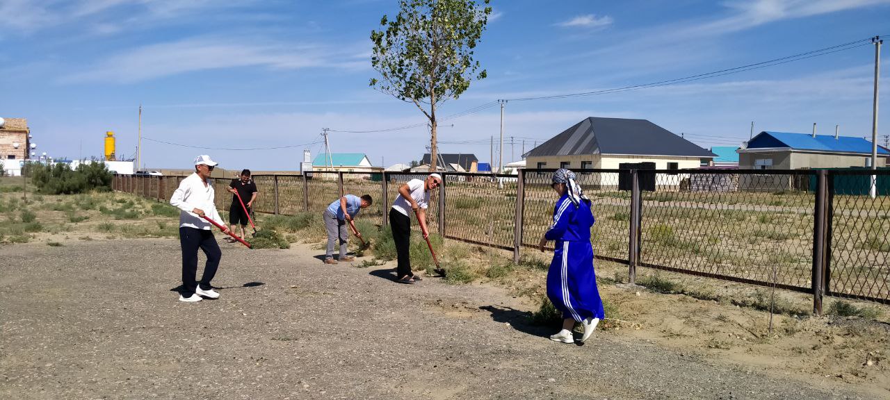 Провели субботник