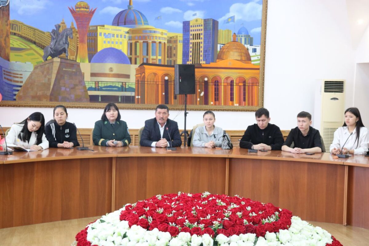 ҚОРҚЫТ - АТА АТЫНДАҒЫ ҚМУ СТУДЕНТТЕРІМЕН КЕЗДЕСУ