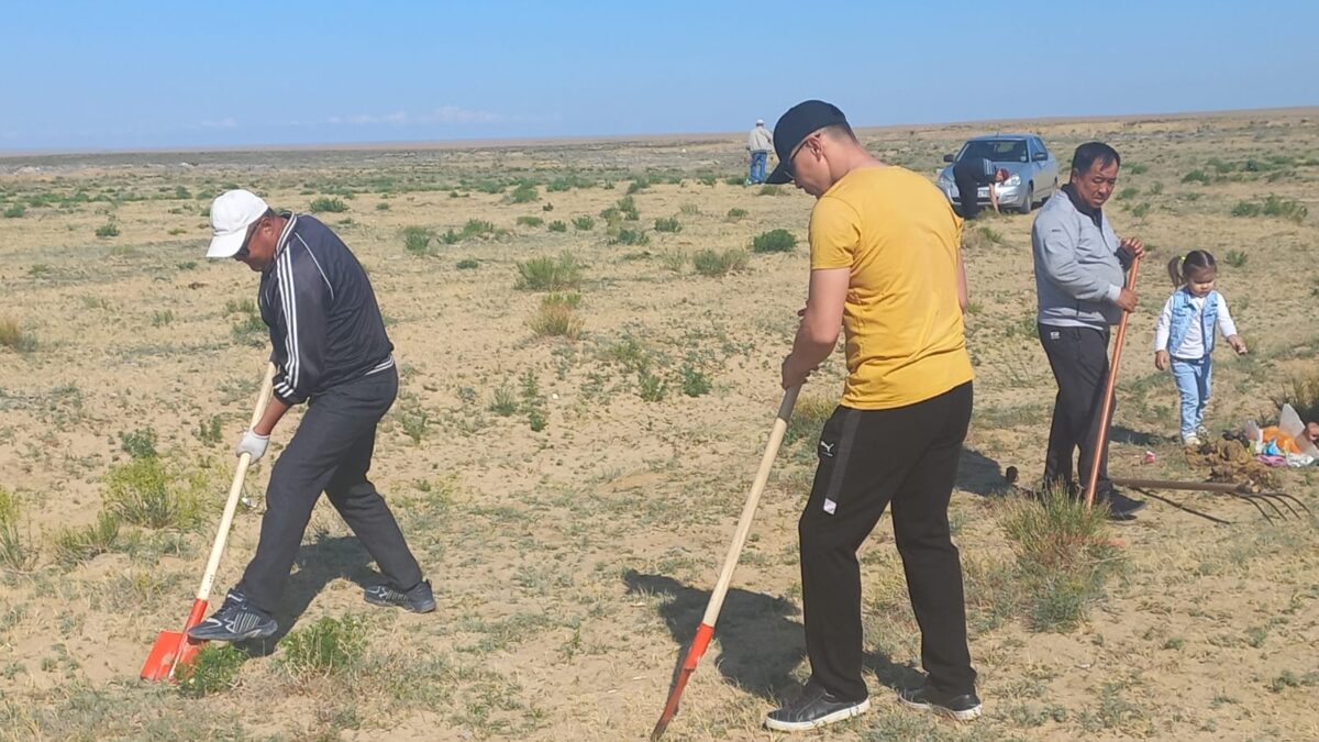 Қорық қызметкерлері сенбілікте